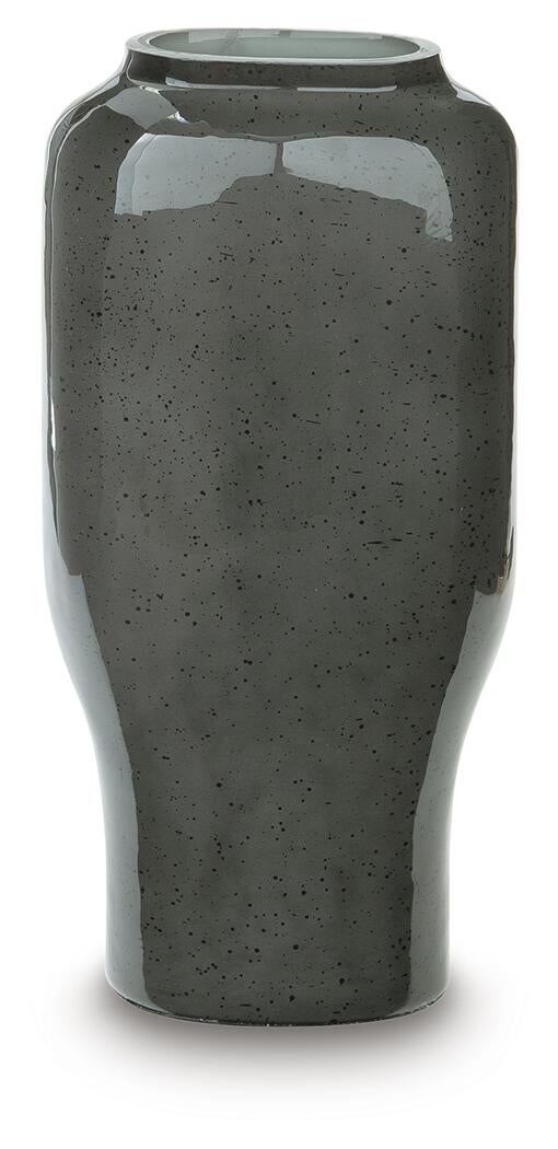 Kierlain Vase