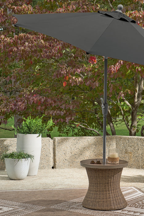 Laguna Heights Round End Table w/UMB OPT