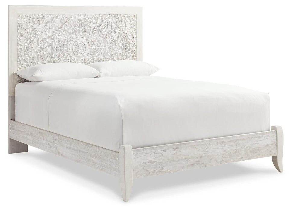 Paxberry Queen Panel Bed with Mirrored Dresser and Nightstand