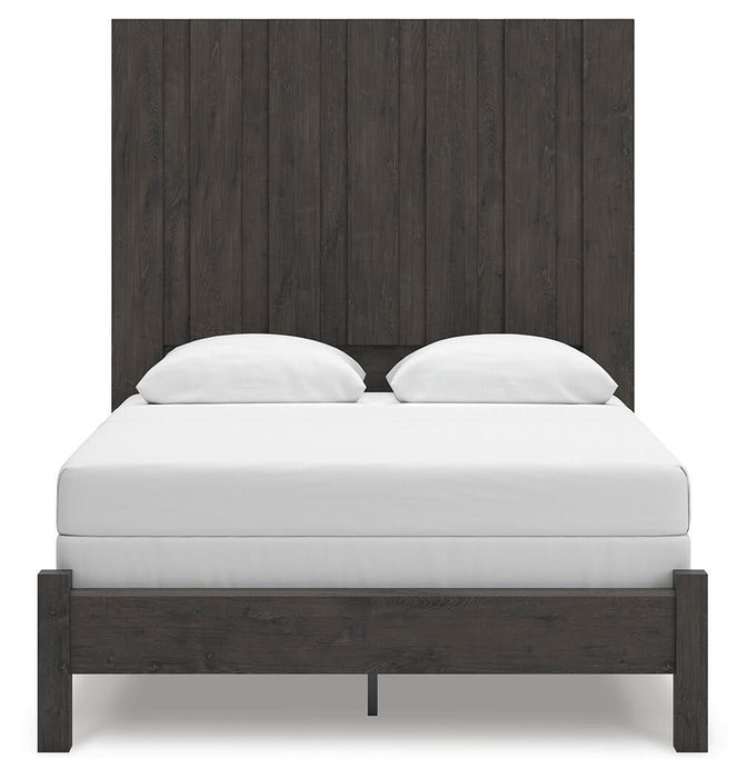 Fraluna Queen Panel Bed, Dresser, Mirror and Nightstand