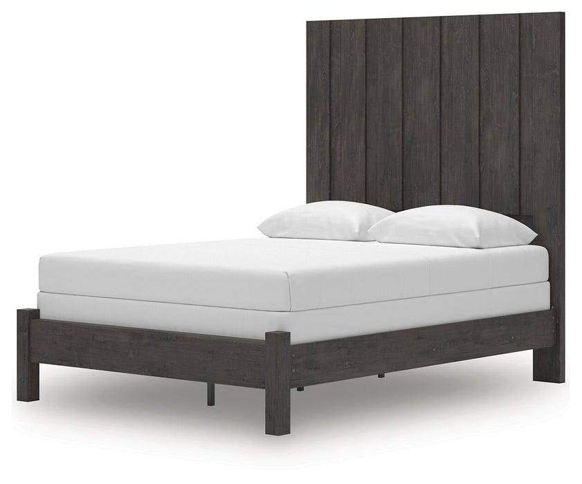 Fraluna Queen Panel Bed, Dresser, Mirror, Chest and Nightstand