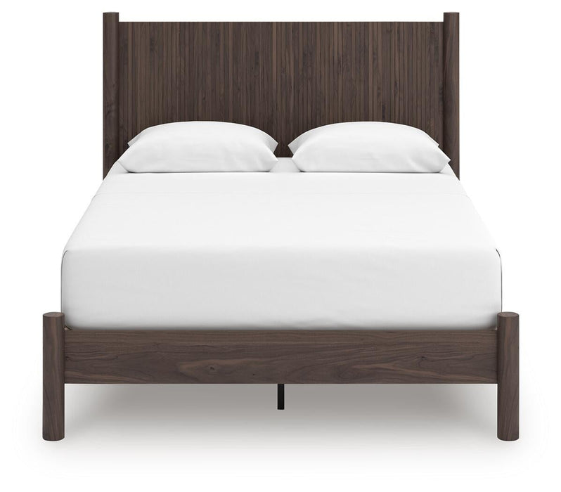 Pamytta Queen Panel Platform Bed, Dresser, Mirror, Chest and Nightstand
