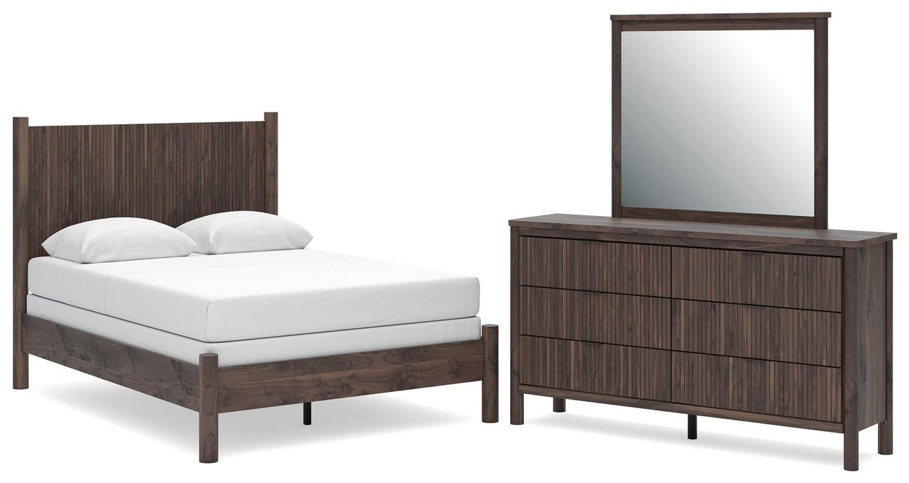 Pamytta Queen Panel Bed, Dresser and Mirror
