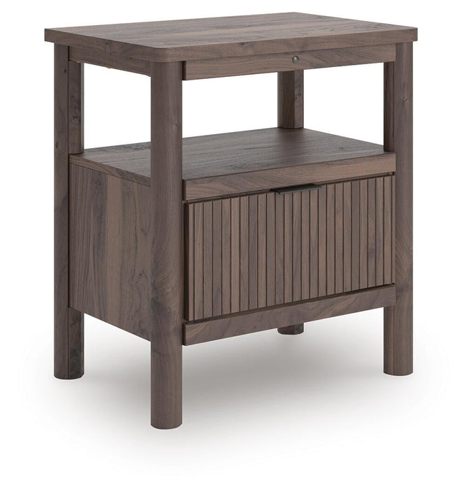 Pamytta King Panel Bed, Dresser, Mirror and Nightstand
