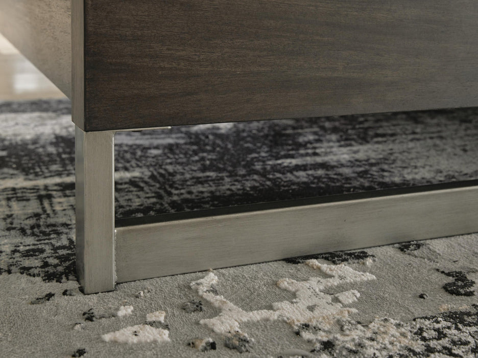 Arkenton King Panel Bed