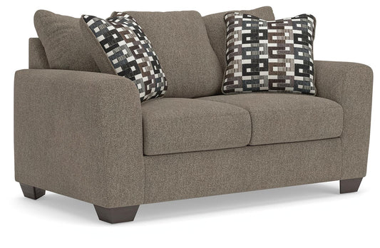 Triston-Peaks Loveseat