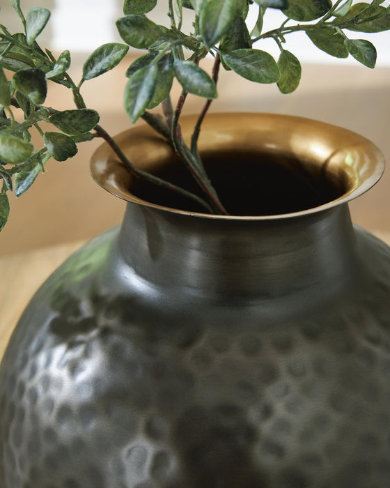 Woody Vase